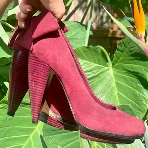 Alice + Olivia Bowback Suede Heels